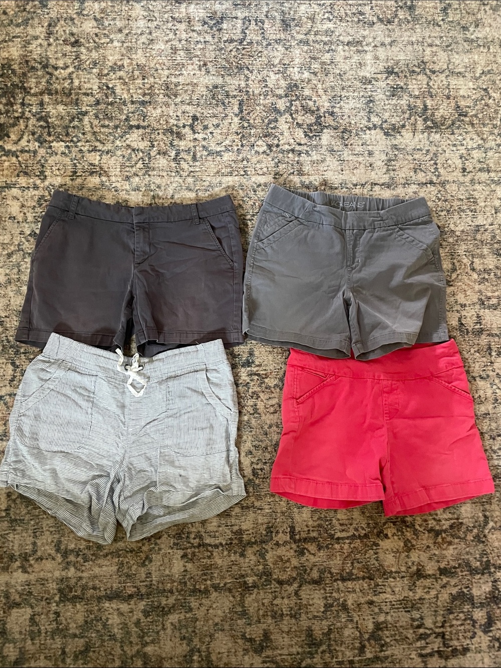 Athleta, Jag, Caslon Women's Short Set - Charcoal, Gray, Light Gray, Red
